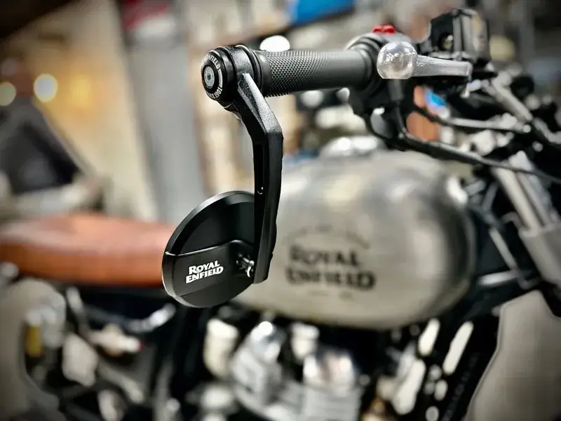 Préparation-sur-mesure-moto-retro-noir