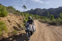 maxi-scooter-crossover-kymco-dtx-360 (1)