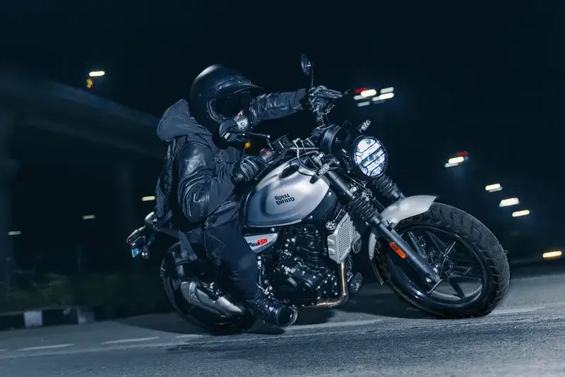 0B3A1859-Enhanced-NR_160525102735